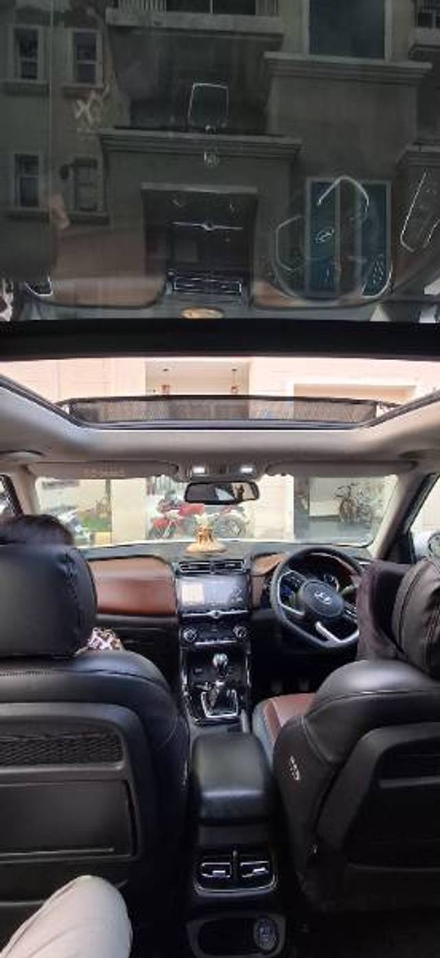 https://images10.gaadi.com/usedgaadi-sellcar/UsedCar/f588155ca/0d685edd-30b8-4355-b0e8-0cef25e044f8.jpg?imwidth=6402