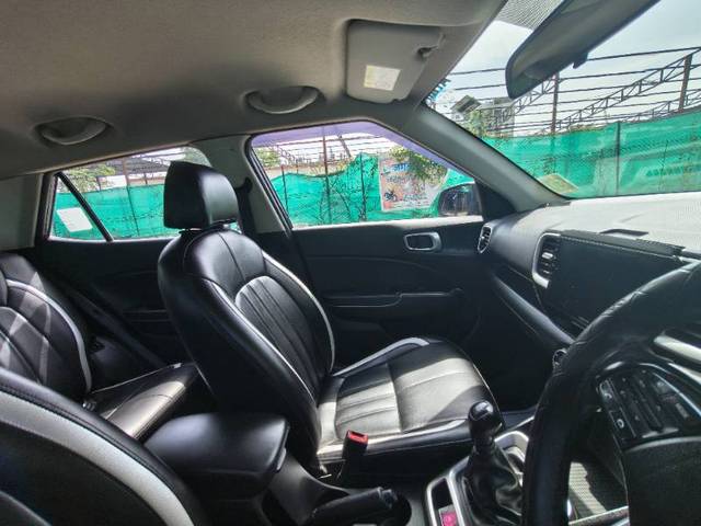 https://images10.gaadi.com/usedgaadi-sellcar/UsedCar/f588cdcda/754c8f1f-f992-4c25-9e75-e67a8e98b3bd.jpg?imwidth=6402