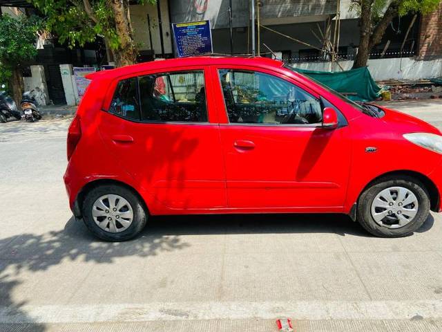 https://images10.gaadi.com/usedgaadi-sellcar/UsedCar/f58a15ada/1da522ec-7f3f-4e52-aea0-91e0f5ffe2a4.jpg?imwidth=6401
