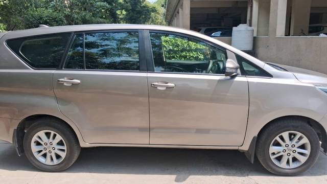 https://images10.gaadi.com/usedgaadi-sellcar/UsedCar/f58a728da/fcd137f2-e68c-4d86-9c0a-6d7eea4e6299.jpg?imwidth=6400
