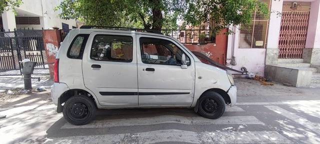 https://images10.gaadi.com/usedgaadi-sellcar/UsedCar/f58b1253a/6ad7ec18-12a6-496f-abe9-d4ee28cbbcbb.jpg?imwidth=6401