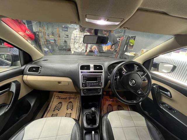 https://images10.gaadi.com/usedgaadi-sellcar/UsedCar/f58b2136a/6cab8635-f0d9-42f4-b26a-6a5a4303edaa.jpg?imwidth=6401