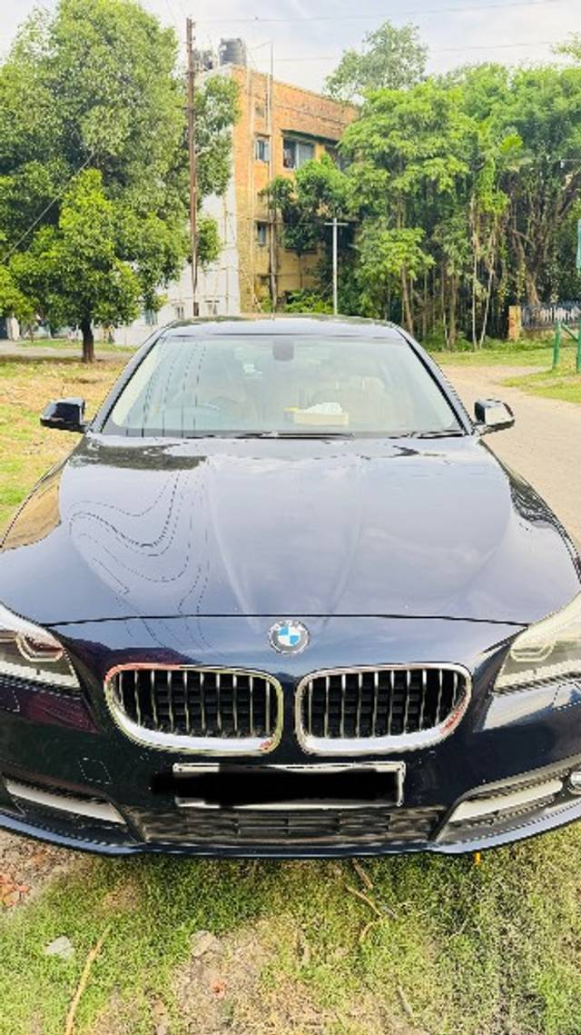 https://images10.gaadi.com/usedgaadi-sellcar/UsedCar/f58b5a75a/a848f9d6-a924-4764-8417-dad37accffe8.jpeg?imwidth=6400