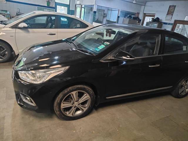 https://images10.gaadi.com/usedgaadi-sellcar/UsedCar/f58ba7aea/ab86d0c6-f466-42cc-bba0-9ad23626ff11.jpg?imwidth=6400