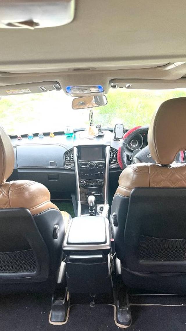 https://images10.gaadi.com/usedgaadi-sellcar/UsedCar/f58babd3a/031fd825-909b-4351-a3d2-1c4c4840539b.jpeg?imwidth=6402