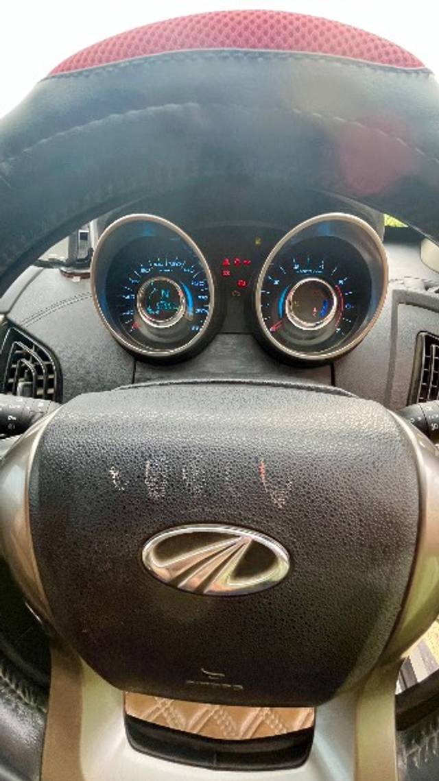 https://images10.gaadi.com/usedgaadi-sellcar/UsedCar/f58babd3a/b4872f21-dbc5-433e-a243-11220edb6af0.jpeg?imwidth=6401