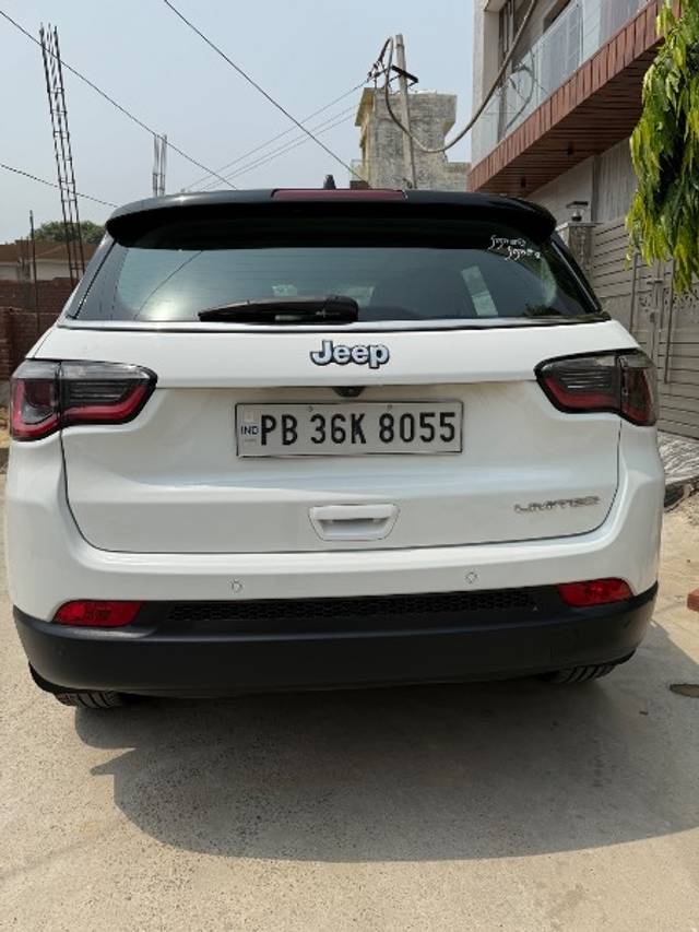 https://images10.gaadi.com/usedgaadi-sellcar/UsedCar/f58c3275a/fb6b28a1-7aed-496d-b01f-eb5bc48238ff.jpeg?imwidth=6401
