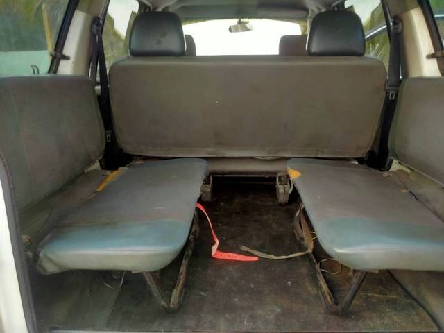 https://images10.gaadi.com/usedgaadi-sellcar/UsedCar/f58c4bc2a/6e228d64-72f0-4d56-9668-e25d86ace843.jpg?imwidth=6402