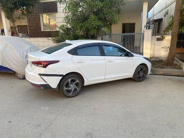 https://images10.gaadi.com/usedgaadi-sellcar/UsedCar/f58d201aa/22b6b51b-70ff-492b-a4c8-e557696644c4.jpg?imwidth=6401