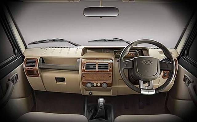 https://images10.gaadi.com/usedgaadi-sellcar/UsedCar/f58d2928a/4a27122b-e9fd-4d23-9b3f-7e276d394f3b.jpg?imwidth=6401