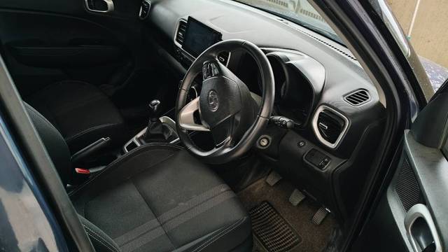 https://images10.gaadi.com/usedgaadi-sellcar/UsedCar/f58eb47da/13a191e7-3f68-4b88-be6a-c4459a13544b.jpg?imwidth=6402