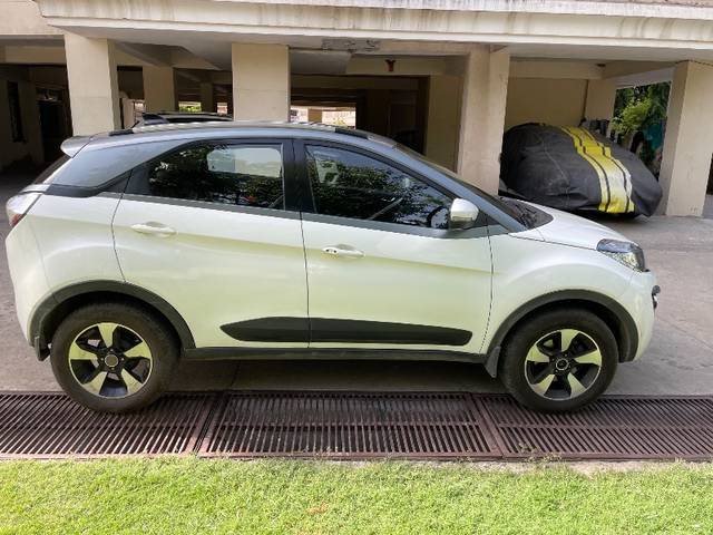 https://images10.gaadi.com/usedgaadi-sellcar/UsedCar/f58fa143a/c073394a-ce29-4585-b248-9d3aaf87efdc.jpg?imwidth=6401