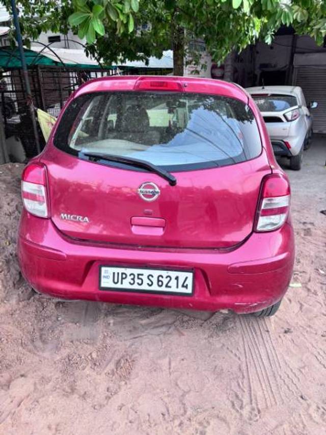 https://images10.gaadi.com/usedgaadi-sellcar/UsedCar/f590138ba/f5bd49d0-764c-4659-bcd4-dc2b538ed644.jpeg?imwidth=6401