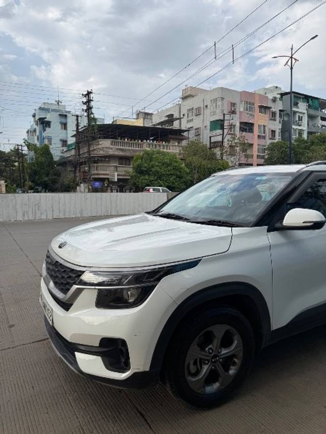 https://images10.gaadi.com/usedgaadi-sellcar/UsedCar/f5904056a/c47e5102-7ff5-4065-9ebe-64cb810a8b10.jpeg?imwidth=6400