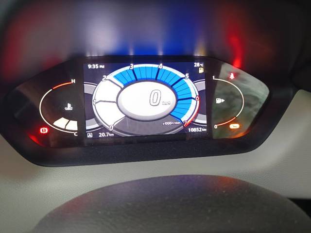 https://images10.gaadi.com/usedgaadi-sellcar/UsedCar/f5907faba/f4b83229-ba86-4168-8f02-edd510e12a55.jpg?imwidth=6402