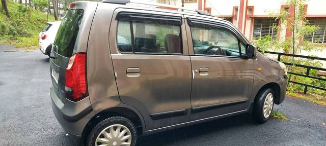 https://images10.gaadi.com/usedgaadi-sellcar/UsedCar/f590ec7aa/cca74501-e34b-4c01-b232-855649eb1aed.jpg?imwidth=6401