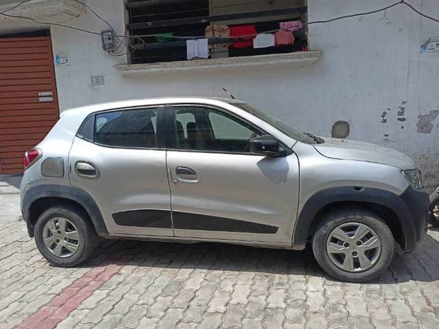 https://images10.gaadi.com/usedgaadi-sellcar/UsedCar/f590fdf9a/2370be4b-6070-4648-89e4-790ddeb6de08.jpg?imwidth=6400