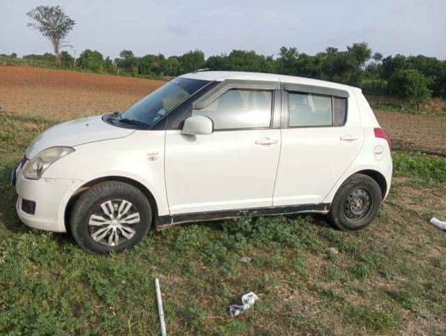 https://images10.gaadi.com/usedgaadi-sellcar/UsedCar/f591293fa/f6464a82-d833-4c02-9ca1-c7fda0cb15f3.jpg?imwidth=6400