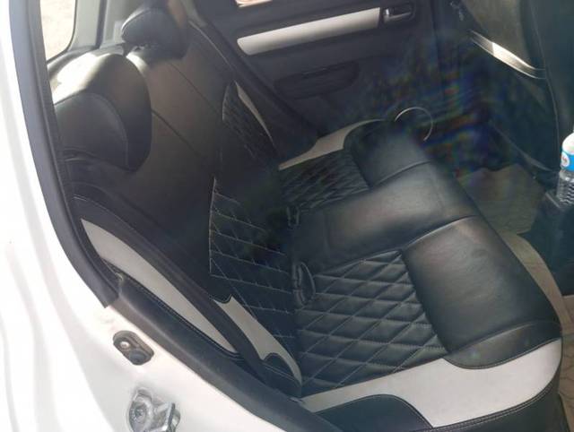 https://images10.gaadi.com/usedgaadi-sellcar/UsedCar/f591293fa/fe9d3b79-95d9-4126-b308-ae32a5ccbdc9.jpg?imwidth=6402