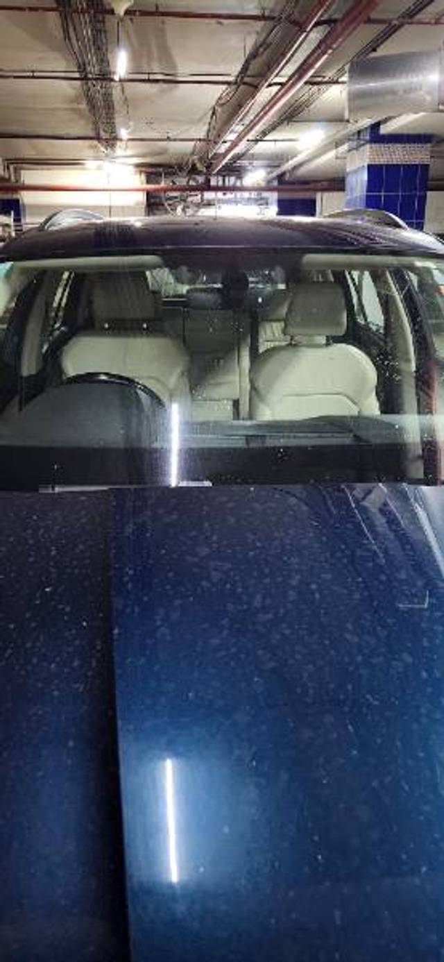 https://images10.gaadi.com/usedgaadi-sellcar/UsedCar/f591a60ea/7ea8eadf-2384-4bc0-a1ac-ab9247bb3021.jpeg?imwidth=6401