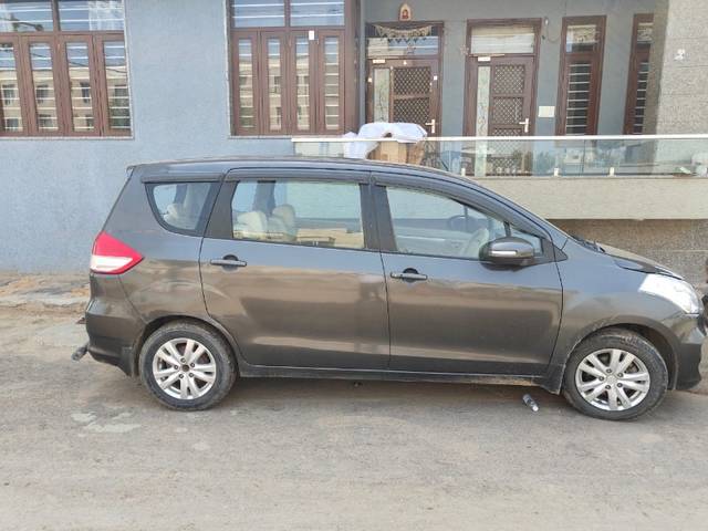 https://images10.gaadi.com/usedgaadi-sellcar/UsedCar/f591e467a/8dfddf1b-72ac-41ad-9638-bdbf18cb6c2c.jpeg?imwidth=6401