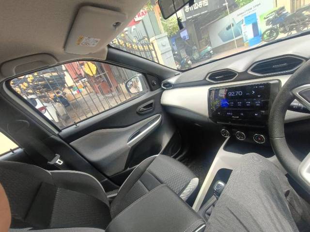 https://images10.gaadi.com/usedgaadi-sellcar/UsedCar/f5921301a/67d3c8c1-54b4-4710-ad49-8f5d04978f0d.jpg?imwidth=6402