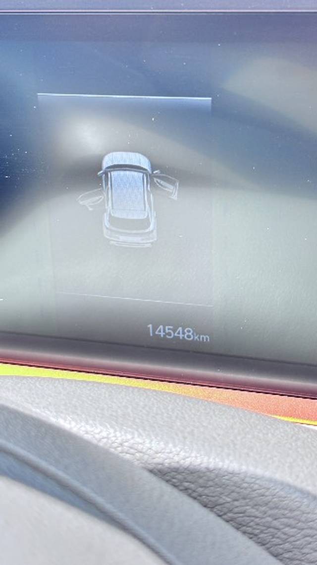 https://images10.gaadi.com/usedgaadi-sellcar/UsedCar/f5924ba7a/c12e0701-567e-4950-8b67-277bbcd07027.jpeg?imwidth=6402