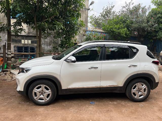 https://images10.gaadi.com/usedgaadi-sellcar/UsedCar/f592d40da/15afddd7-f479-4609-a763-4cba35b9e83f.jpeg?imwidth=6400