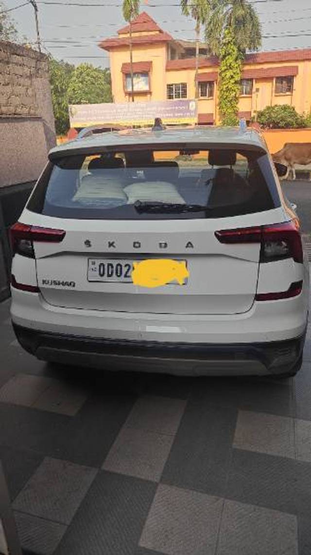 https://images10.gaadi.com/usedgaadi-sellcar/UsedCar/f5943996a/f335d3b8-7e9f-40c1-bf9b-21d2119546c9.jpg?imwidth=6401