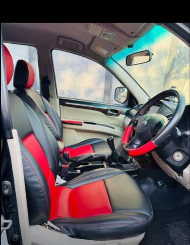 https://images10.gaadi.com/usedgaadi-sellcar/UsedCar/f5952026a/8347ea4a-d60b-48a2-aece-cdff20c2a8a6.jpg?imwidth=6402