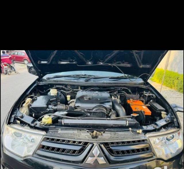 https://images10.gaadi.com/usedgaadi-sellcar/UsedCar/f5952026a/edddd789-374c-4a26-83ca-e28dcb968ed3.jpg?imwidth=6401