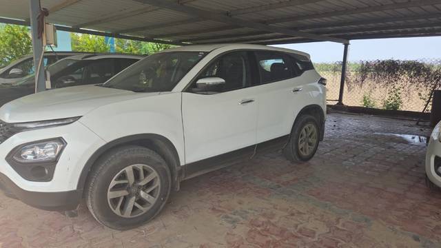 https://images10.gaadi.com/usedgaadi-sellcar/UsedCar/f59609a9a/4c36b706-210f-4fd0-a2af-896ef0f6b824.jpeg?imwidth=6400