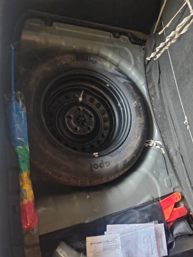 https://images10.gaadi.com/usedgaadi-sellcar/UsedCar/f596c025a/1b5e23d1-7e51-4647-b6ed-56631aeb75ea.jpg?imwidth=6402