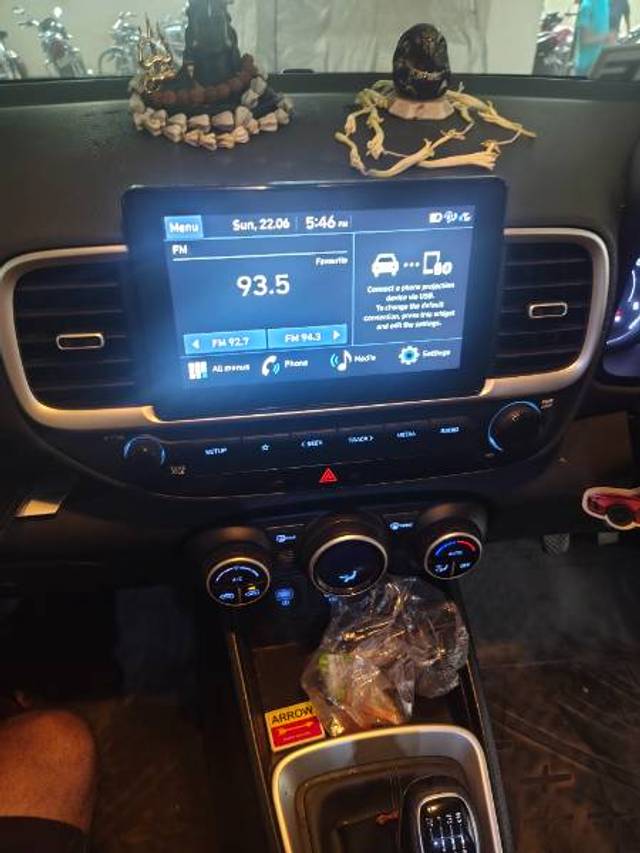 https://images10.gaadi.com/usedgaadi-sellcar/UsedCar/f596c025a/c0284e85-19cf-47ac-b90f-9cf5bf88c209.jpg?imwidth=6401
