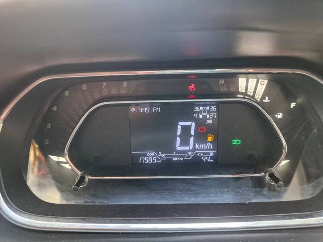 https://images10.gaadi.com/usedgaadi-sellcar/UsedCar/f597695ca/34e58939-2b0d-410a-bfb3-7fd9c473ab7d.jpg?imwidth=6401