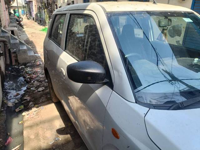 https://images10.gaadi.com/usedgaadi-sellcar/UsedCar/f597c966a/fa9d7566-b08f-44c4-a095-0a478acb6a77.jpg?imwidth=6402