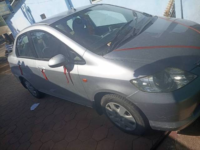 https://images10.gaadi.com/usedgaadi-sellcar/UsedCar/f59821e4a/2cab6aa1-5057-4900-849f-1529e9e484b4.jpg?imwidth=6401