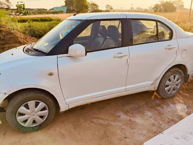 https://images10.gaadi.com/usedgaadi-sellcar/UsedCar/f598699aa/3dcddd52-3188-4478-a55f-5701ee3fdd95.jpg?imwidth=6402