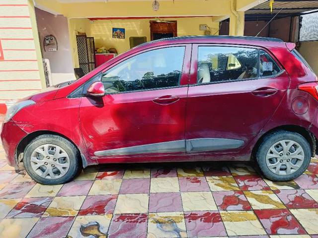 https://images10.gaadi.com/usedgaadi-sellcar/UsedCar/f598d066a/4b458fa2-b284-4127-a39c-c2bc805ee7ac.jpg?imwidth=6400