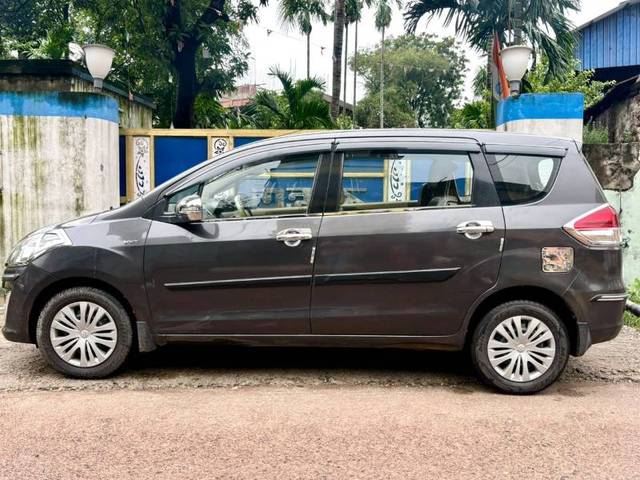 https://images10.gaadi.com/usedgaadi-sellcar/UsedCar/f5992038a/56f7d418-5264-4e5f-9660-6ff1e7eedead.jpg?imwidth=6400