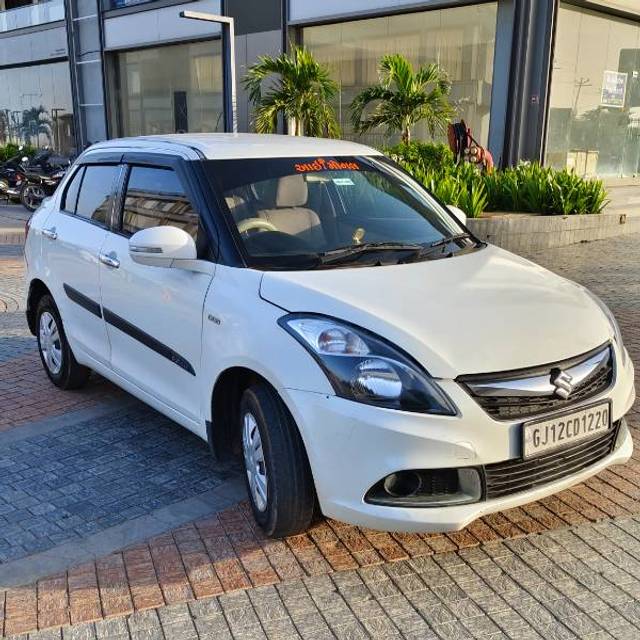 https://images10.gaadi.com/usedgaadi-sellcar/UsedCar/f5993590a/773521af-c3f9-4fbb-84c6-d2c23f4e15a0.jpg?imwidth=6400