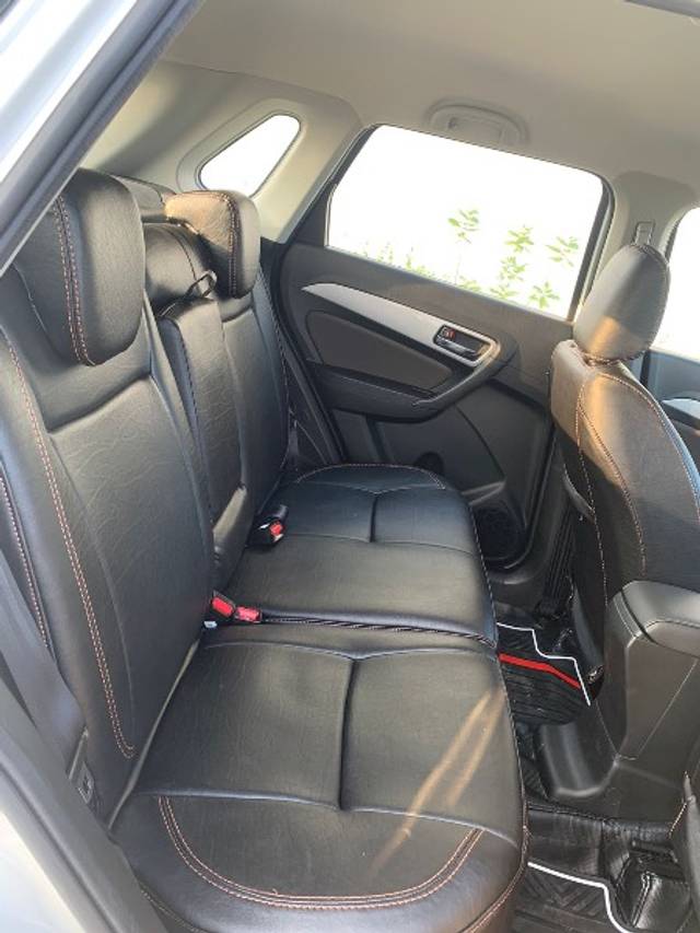 https://images10.gaadi.com/usedgaadi-sellcar/UsedCar/f59958cda/075913dd-0ae4-48bf-ac81-2cb0d0374bb0.jpg?imwidth=6402