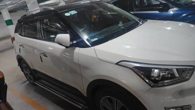 https://images10.gaadi.com/usedgaadi-sellcar/UsedCar/f599a444a/bf5dfc73-7cec-448a-a62c-7475576b4bd4.jpg?imwidth=6400