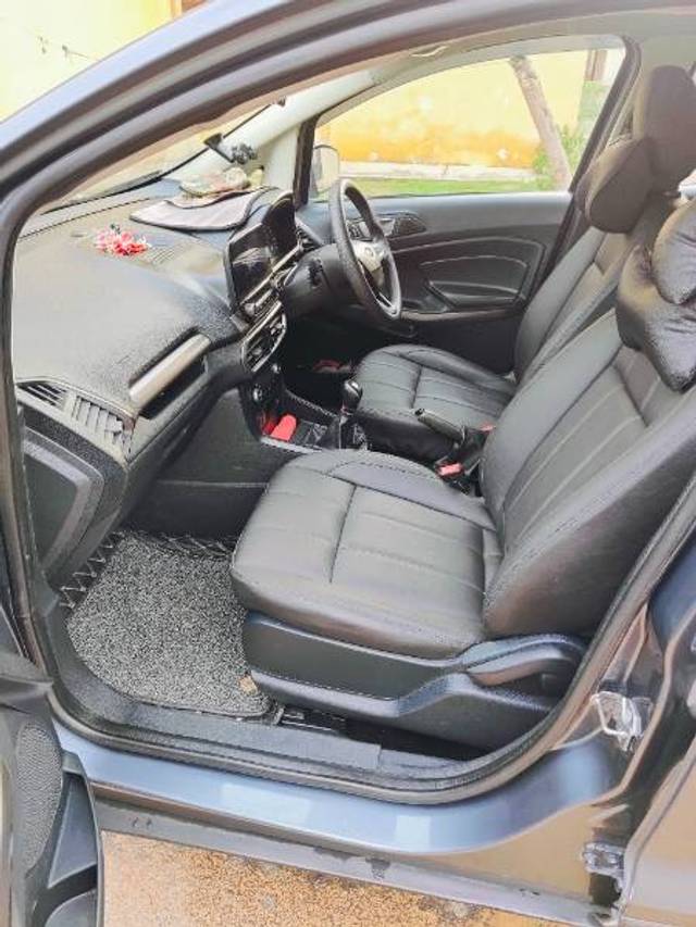 https://images10.gaadi.com/usedgaadi-sellcar/UsedCar/f59a14bfa/3a7c1d6e-c971-4b71-a4cc-900b897e8267.jpg?imwidth=6402