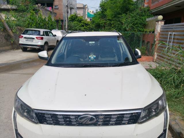 https://images10.gaadi.com/usedgaadi-sellcar/UsedCar/f59b8054a/6ff8e7aa-d631-471d-b41c-4d647fac4d5b.jpeg?imwidth=6400