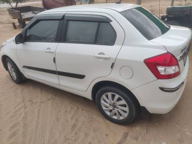 https://images10.gaadi.com/usedgaadi-sellcar/UsedCar/f59bc70aa/d9cb1a75-1ebc-45c5-b596-410699ea2075.jpg?imwidth=6402
