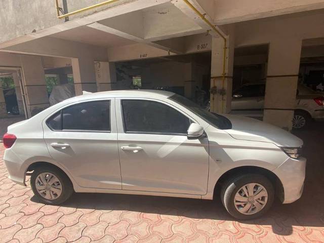 https://images10.gaadi.com/usedgaadi-sellcar/UsedCar/f59bee7fa/4ea6cd42-18df-4312-b360-390d98e40cd5.jpg?imwidth=6401
