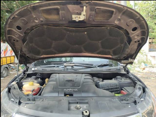 https://images10.gaadi.com/usedgaadi-sellcar/UsedCar/f59dabc4a/aa3b55eb-f7db-441e-a646-eb1425cccbde.jpeg?imwidth=6402