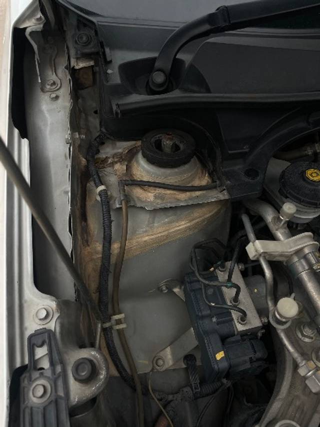 https://images10.gaadi.com/usedgaadi-sellcar/UsedCar/f59eb9f9a/db11bb97-0a4d-47fc-9d37-a392402680f4.jpeg?imwidth=6401