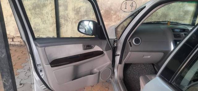https://images10.gaadi.com/usedgaadi-sellcar/UsedCar/f59ebd51a/776b29c7-5641-4ccf-8872-de086eec842a.jpg?imwidth=6401